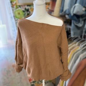 BROWN SWEATER
